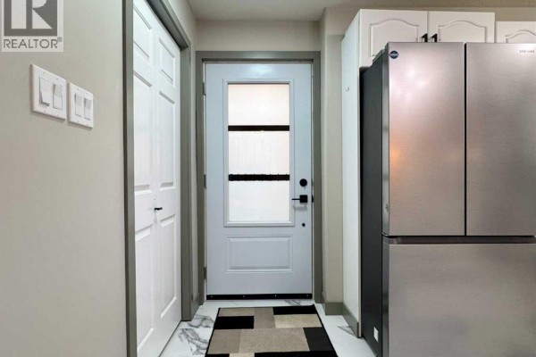 Bedroom - 2 (b), 398 Canyon Boulevard, Lethbridge, AB T1K6V2 Photo 3
