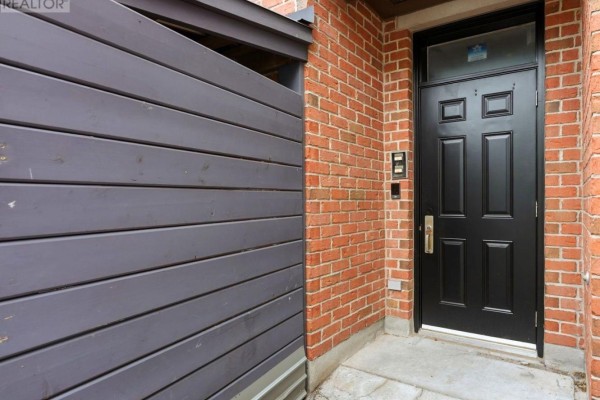 2 - 10 Queen Street, Niagara On The Lake, ON L0S1J0 Photo 4