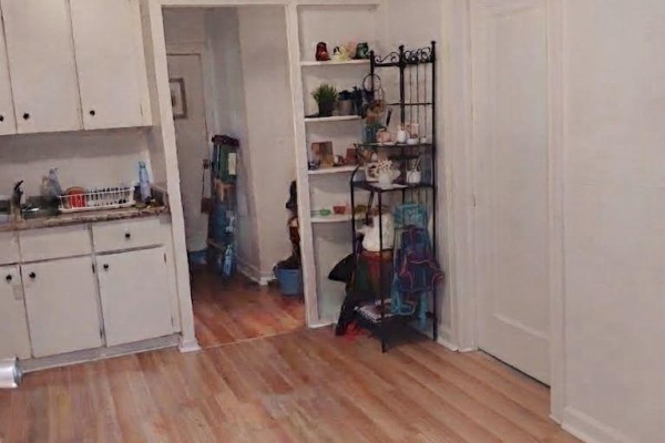 Living room - 2 - 104 Twenty Fifth Street, Toronto, ON M8V3P8 Photo 2