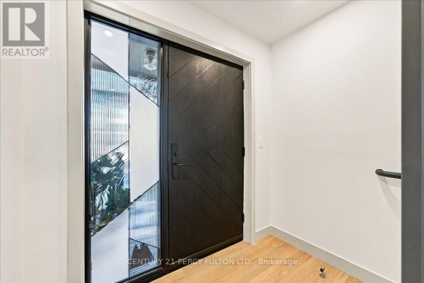 2 - 113 Hatherley Road, Toronto, ON M6E1W4 Photo 5