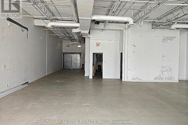 2 - 120 Mulock Drive, Newmarket, ON L3Y7C5 Photo 4
