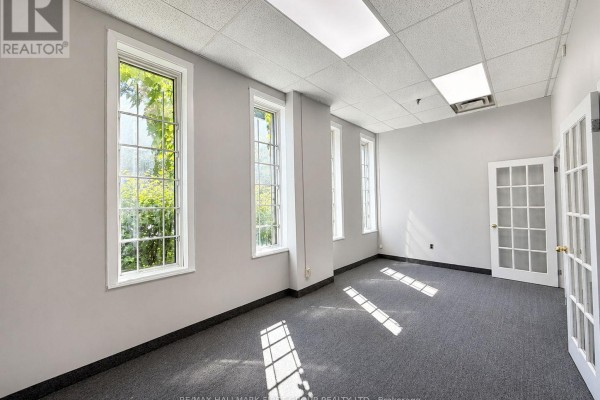 2 - 126 Commercial Avenue, Ajax, ON L1S2H5 Photo 5