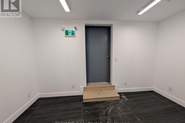 2 - 13130 Yonge Street, Richmond Hill, ON L4E2T3 Photo 4
