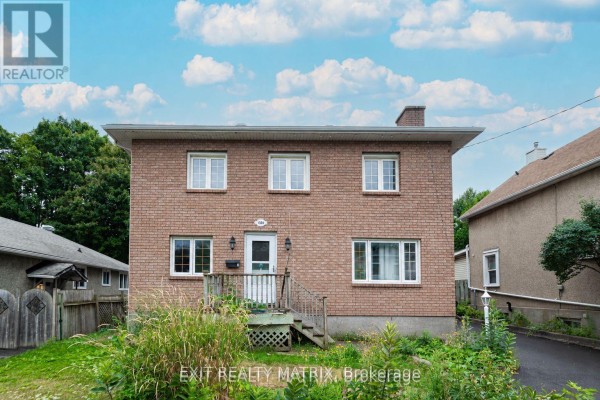 2 - 1384 Chatelain Avenue, Ottawa, ON K1Z8A8 Photo 2