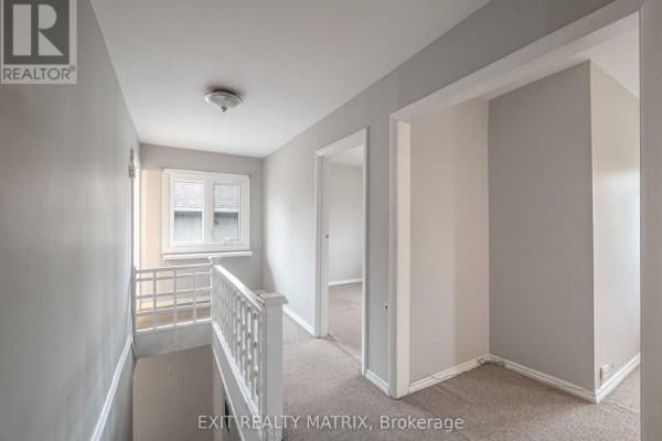 2 - 1384 Chatelain Avenue, Ottawa, ON K1Z8A8 Photo 5