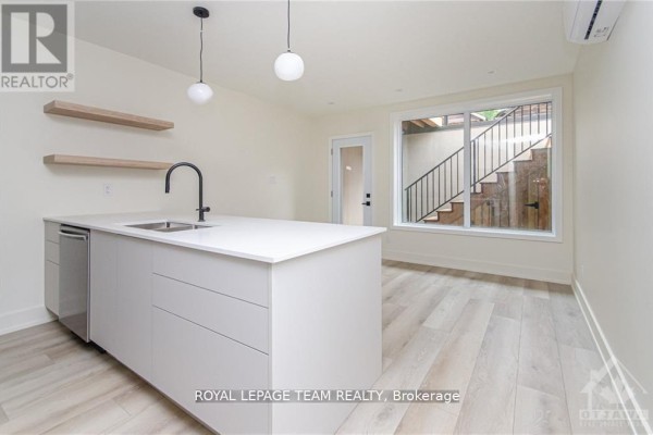 2 - 13b Fifth Avenue, Ottawa, ON, photo 2