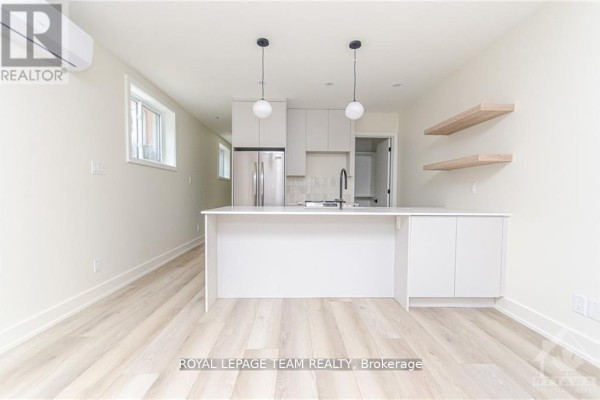 2 - 13b Fifth Avenue, Ottawa, ON, photo 3