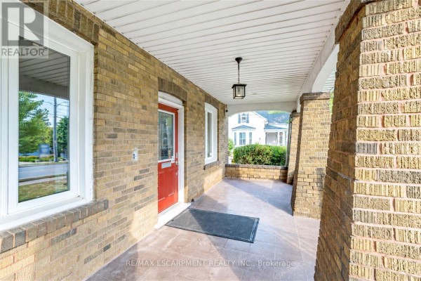 2 - 142 Martin Street, Milton, ON L9T2R2 Photo 5