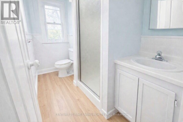 Family room - 2 - 146 Bradford Street, Barrie, ON L4N3B3 Photo 3