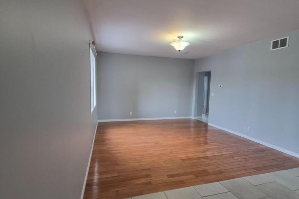 2 - 148 Ottawa Street N, Hamilton, ON, photo 2
