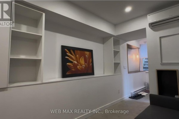 Dining room - 2 - 173 Milverton Boulevard, Toronto, ON M4J1V2 Photo 2