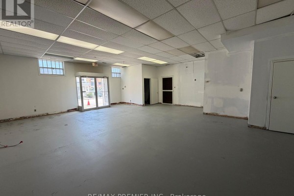 2 - 177 Woodbridge Avenue, Vaughan, ON L4L2S9 Photo 3