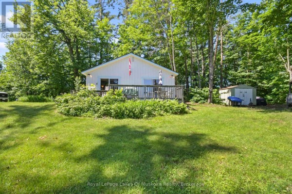 Bedroom 2 - 2 - 180 Two Road, Gravenhurst), ON P1P1R1 Photo 3