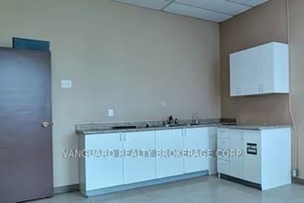 2 - 20 Baywood Road, Toronto, ON M9V4A8 Photo 5