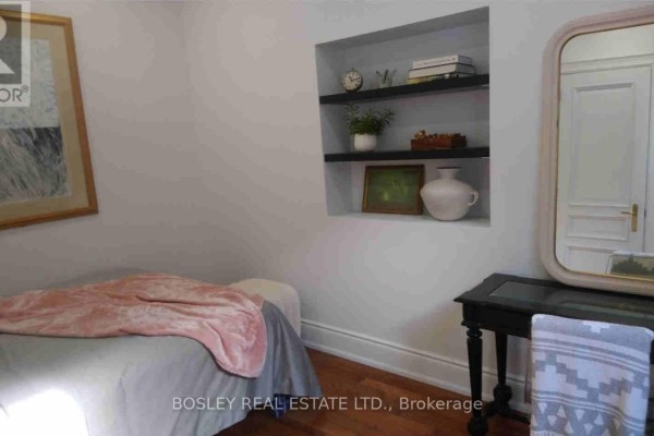 2 - 21 Lansdowne Avenue, Toronto, ON M6K2V7 Photo 5
