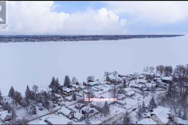 2 - 22 Brennan Avenue, Barrie, ON, photo 2