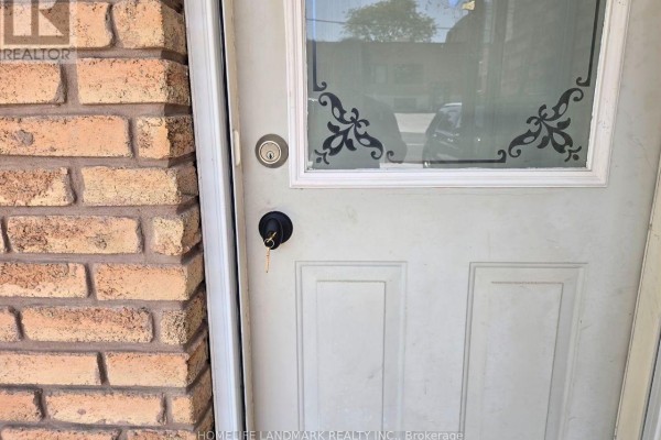 2 - 22 Centre Street, Aurora, ON, photo 2