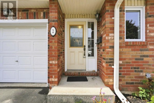 2 - 222 Fellowes Crescent, Hamilton, ON, photo 2