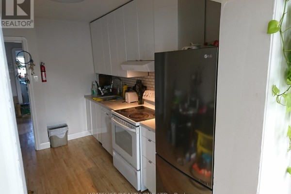 Living room - 2 - 2301 Eglinton Avenue W, Toronto, ON M6E2L5 Photo 2