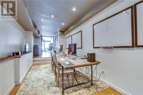 2 - 2359 Queen Street E, Toronto, ON M4E1H2 Photo 4