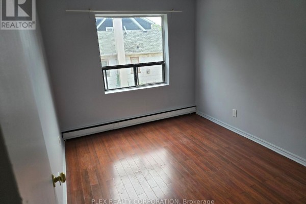 2 - 25a Milton Street, Toronto, ON M8Y2X7 Photo 4
