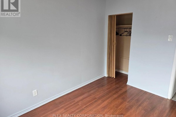 2 - 25a Milton Street, Toronto, ON M8Y2X7 Photo 5