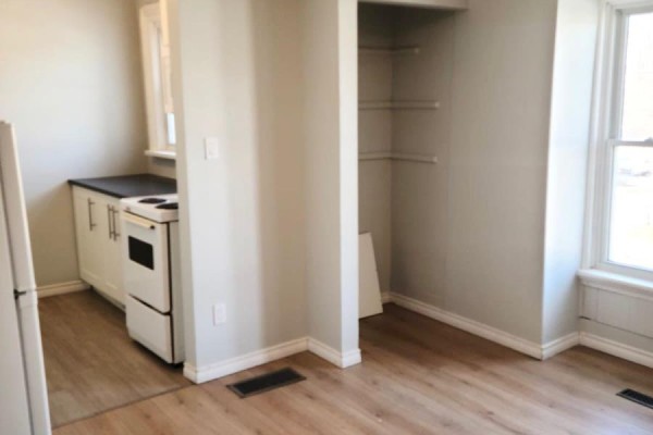 2 - 26 Stanley Street, London South, ON N6C1B1 Photo 3