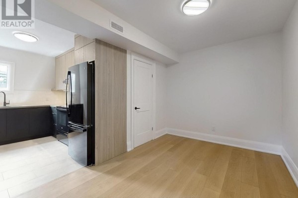 Bedroom 2 - 2 - 28 Beaconsfield Avenue, Toronto, ON M6J3H9 Photo 5