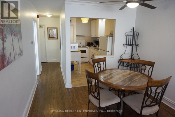 2 - 297 Lakeshore Road E, Mississauga, ON L5G1H3 Photo 4