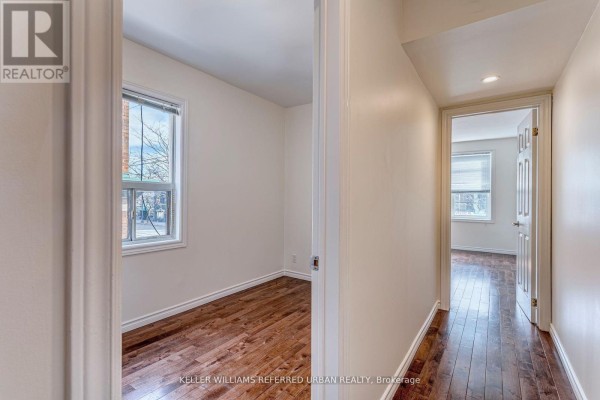 2 - 2976 Lake Shore Boulevard W, Toronto, ON M8V1J9 Photo 2