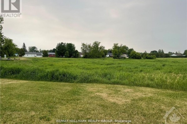 2 - 3748 Champlain Street, Clarence Rockland, ON, photo 2