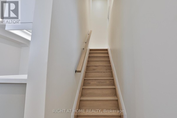 2 - 39 Fifteenth Street, Toronto, ON M8V3J3 Photo 2