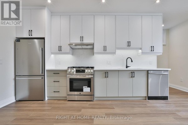 2 - 39 Fifteenth Street, Toronto, ON M8V3J3 Photo 3