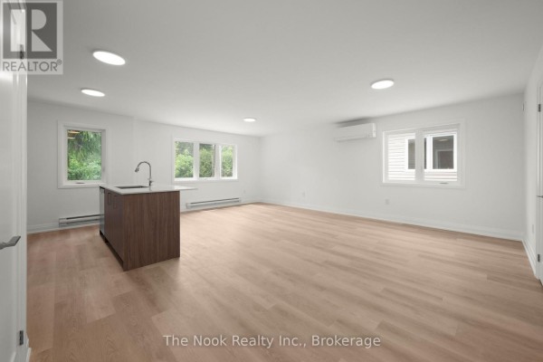 2 - 403 Thornton Road N, Oshawa, ON, photo 3