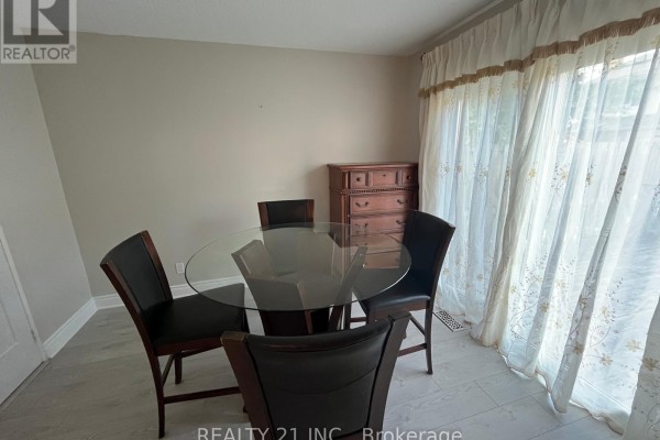 Primary Bedroom - 2 - 405 Keats Way, Waterloo, ON N2L5S7 Photo 5