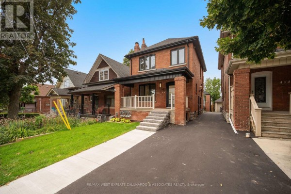 Living room - 2 - 412 Glenholme Avenue, Toronto, ON M6E3E7 Photo 2