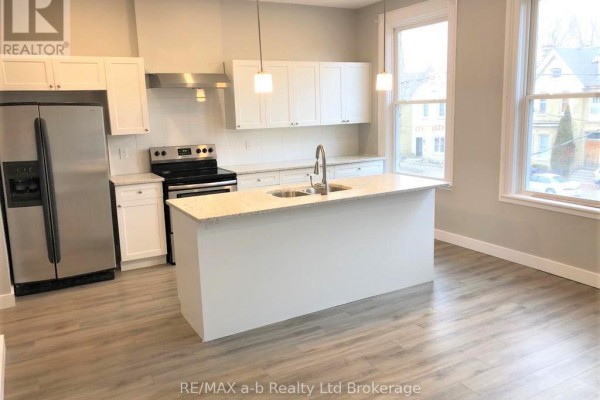 2 - 44 Stanley Street, London South, ON N6C1B1 Photo 2