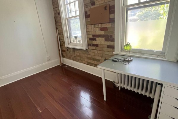 Dining room - 2 - 440 Avenue Road, Toronto, ON M4V2H8 Photo 2