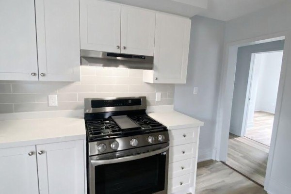 Living room - 2 - 45 Clinton Street, Toronto, ON M6J2N9 Photo 2