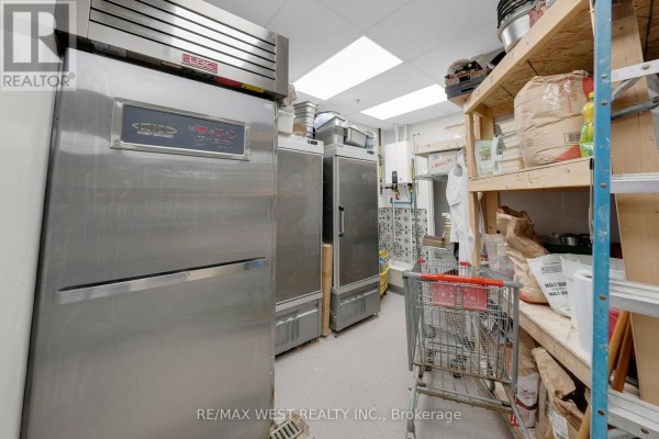 2 - 4646 Heritage Hills Boulevard, Mississauga, ON L5R1Y3 Photo 5