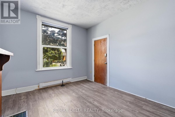 2 - 516 Bay Street, Ottawa, ON K1R6B2 Photo 5