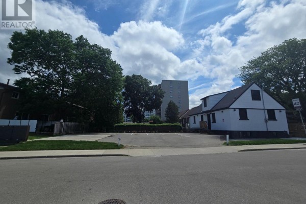 2 - 531 Queenston Road, Hamilton, ON L8K1J7 Photo 3