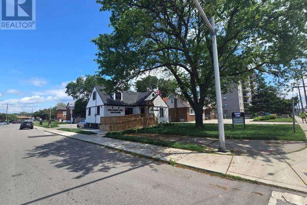 2 - 531 Queenston Road, Hamilton, ON L8K1J7 Photo 5