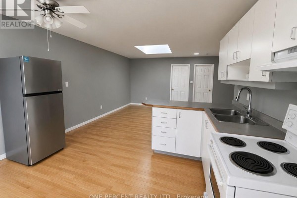 2 - 548 Concession Street Sw, Hamilton, ON L8V1A9 Photo 4