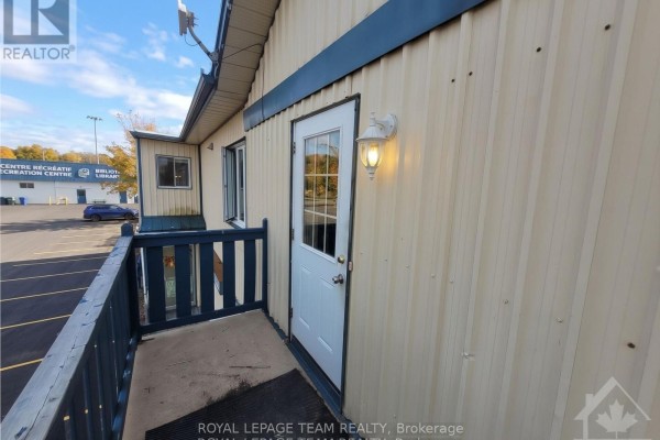 2 - 561 St-philippe Street, Alfred And Plantagenet, ON K1A1A0 Photo 2