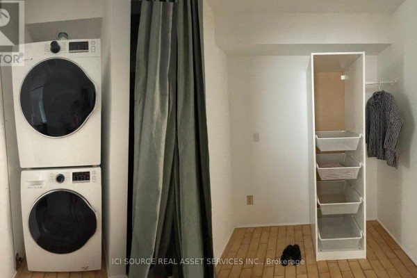 Den - 2 - 60 Beverley Street, Toronto, ON M5T1X9 Photo 4