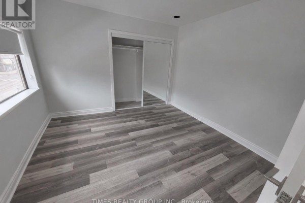 2 - 600 Church Street, Toronto, ON M4Y2E7 Photo 5