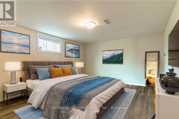 Bedroom - 2 - 609 Mohawk Road E, Hamilton, ON L8V2J8 Photo 3