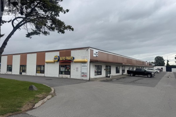 2 - 717 Wilson Road S, Oshawa, ON, photo 2