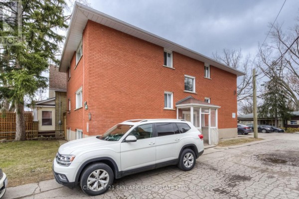 2 - 75 Highland Road E, Kitchener, ON N2M3V8 Photo 2